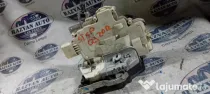 Broasca stanga spate Audi Q3 2012