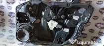 Macara geam dreapta fata Volkswagen Touareg 2012