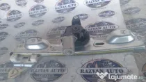 Macara geam stanga spate Nissan Pulsar 2015