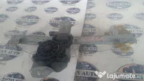 Macara geam stanga spate Renault Clio 4