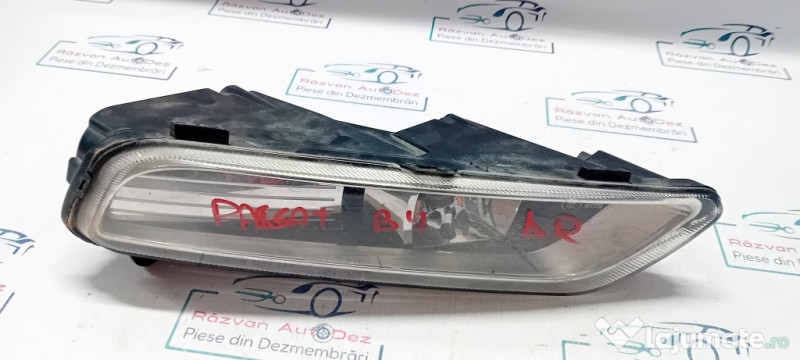 Proiector dreapta Volkswagen Passat B7 2012