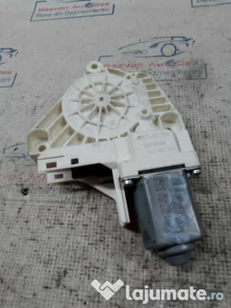 Motoras macara dreapta spate Audi A4 B8 2008