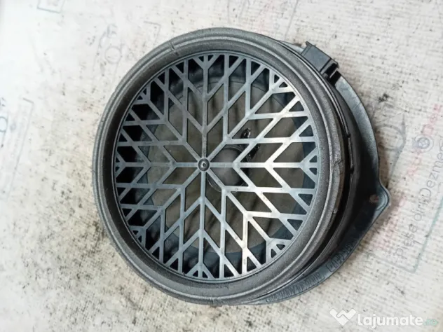 Boxa stanga spate Audi Q5 2010
