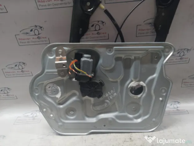 Macara geam dreapta fata Nissan Qashqai 2012