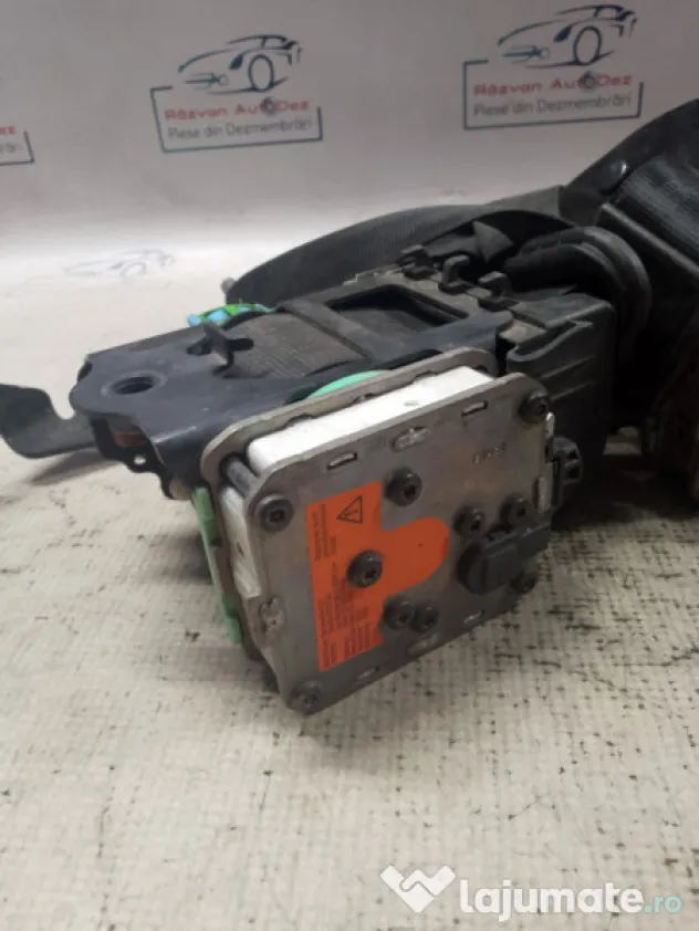 Set Centuri fata cu capsa Audi Q5 2010