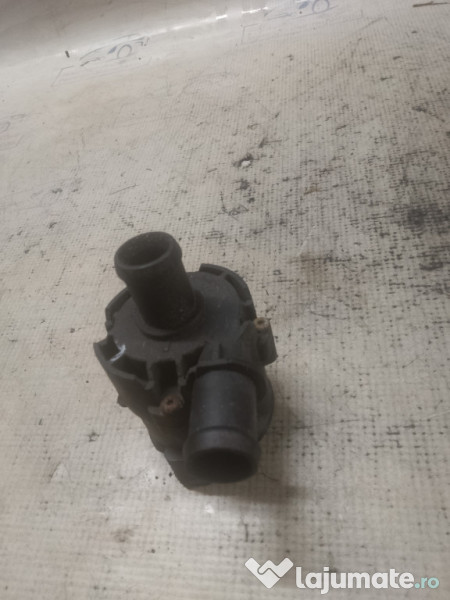 Pompa recirculare apa Audi A3 1.6 2015
