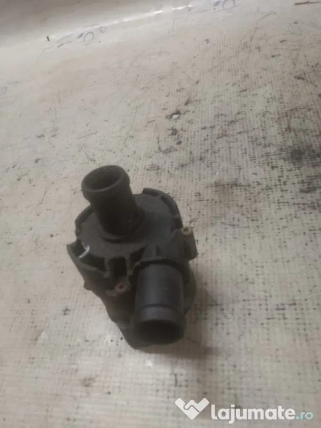 Pompa recirculare apa Audi A3 1.6 2015