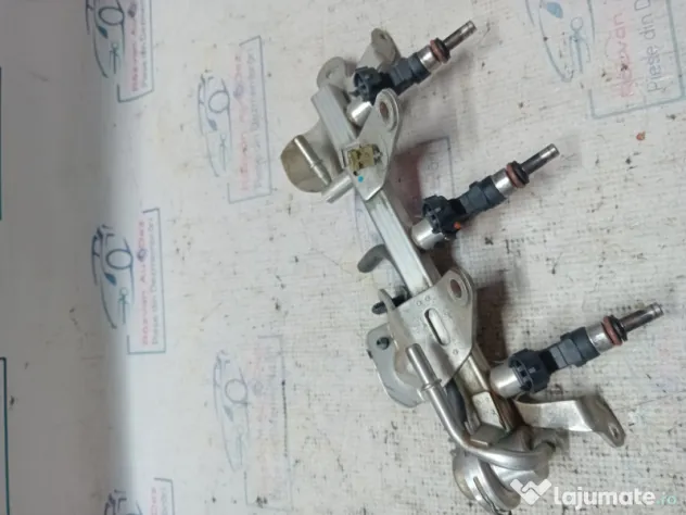 Rampa plus injectoare Renault 0.9 Benzina 2015