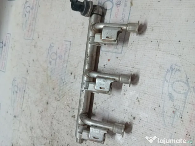Rampa injectie Ford B-MAX 1.0 Benzina 2013