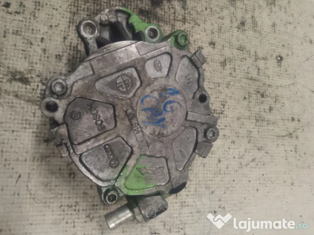 Pompa vacuum Volkswagen Passat B6 1.6 2006