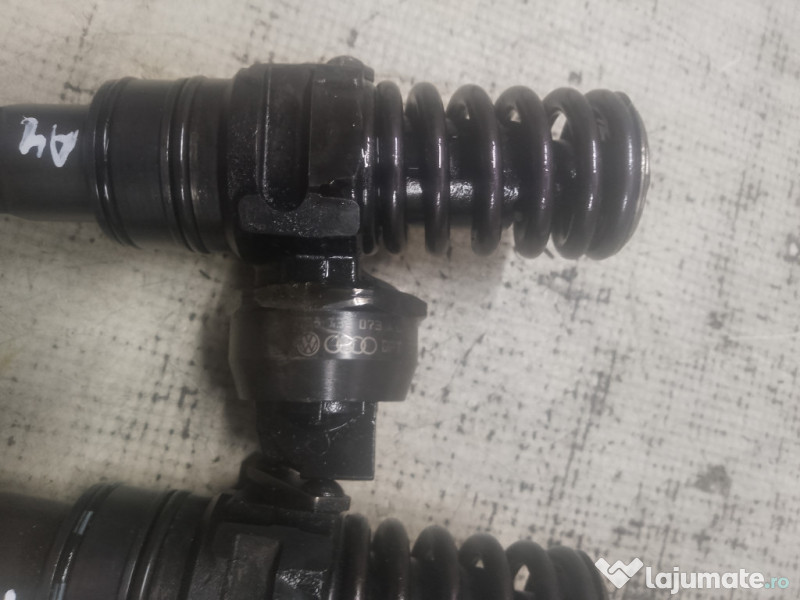 Injector Volkswagen Passat B6 Motorina 2006