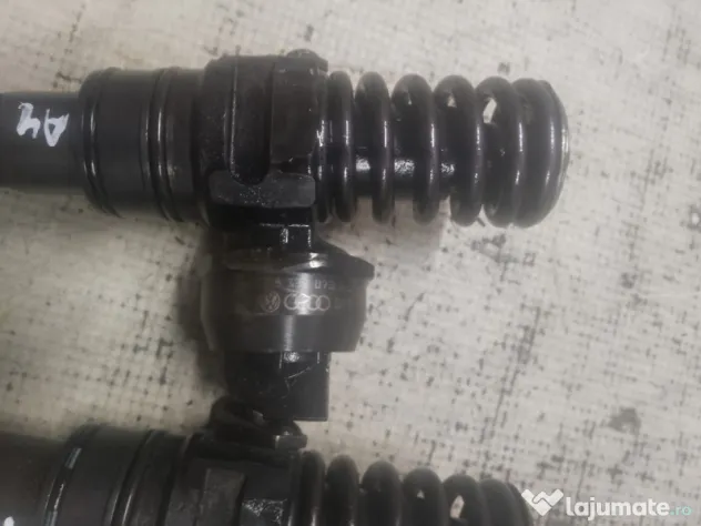 Injector Volkswagen Passat B6 Motorina 2006