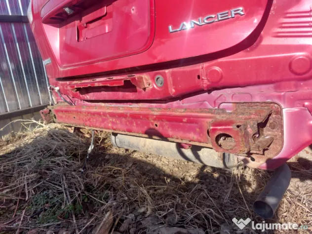 Intaritura bara spate Mitsubishi Lancer Hatchback 2010