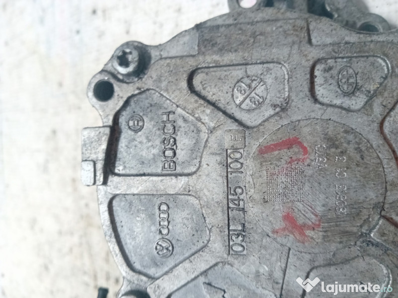 Pompa vacuum Volkswagen Passat B7 2013