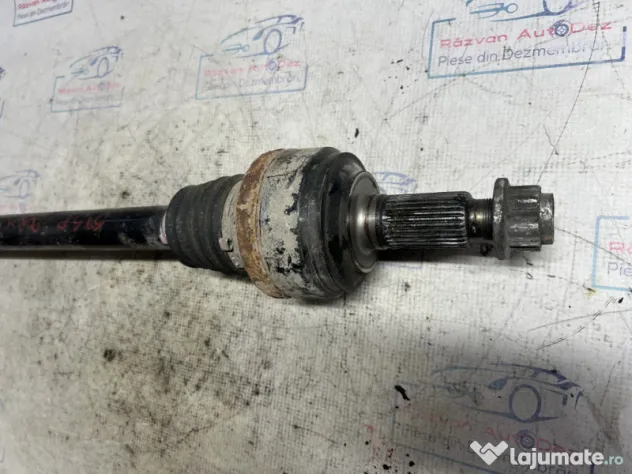 Planetara stanga spate Porsche Cayenne 3.0 2013