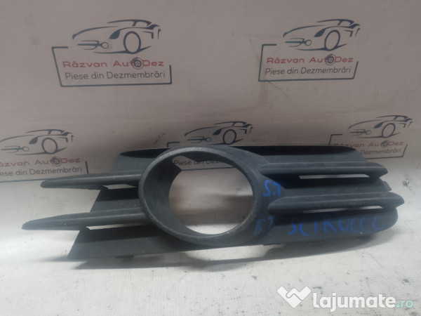 Grila proiector stanga Volkswagen Scirocco 2011