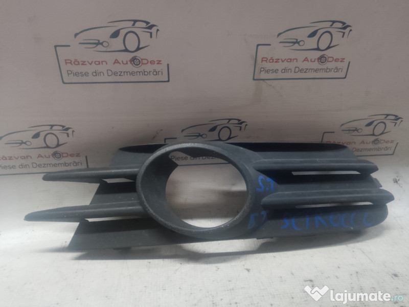 Grila proiector stanga Volkswagen Scirocco 2011