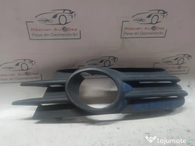 Grila proiector stanga Volkswagen Scirocco 2011