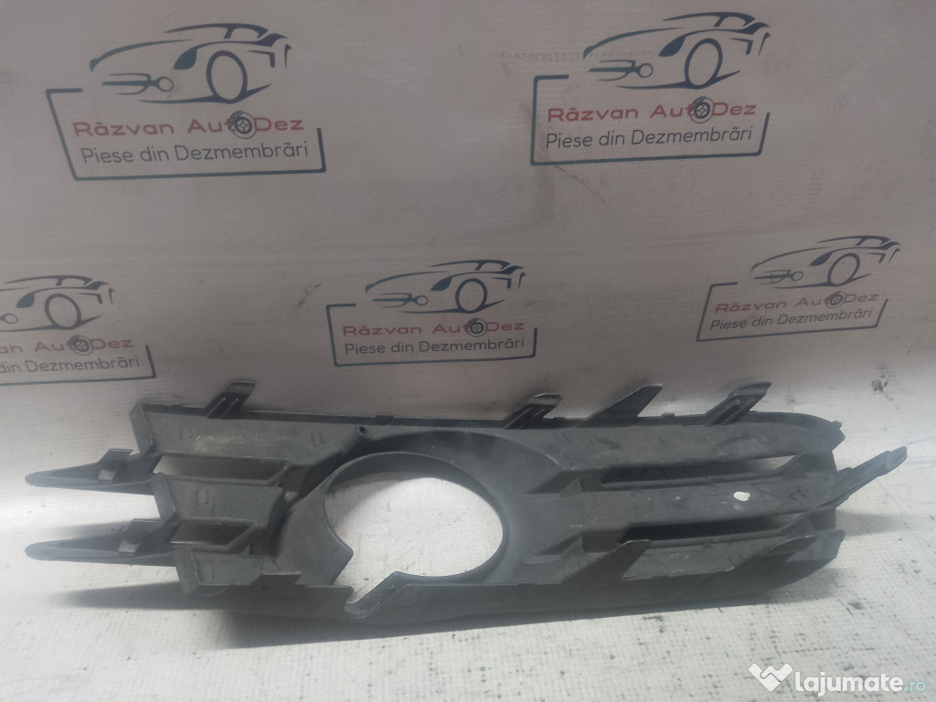 Grila proiector stanga Volkswagen Scirocco 2011
