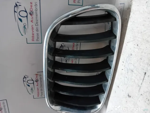 Grila centrala dreapta BMW X3 F25 2011