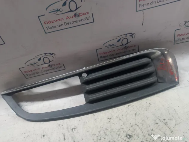 Grila proiector stanga Opel Insignia A 2011