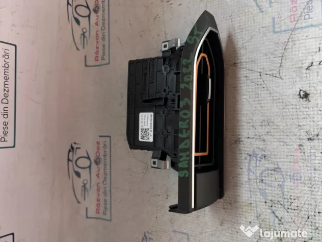 Grila ventilatie stanga Dacia Sandero 3 2022