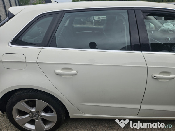 Usa dreapta spate Audi A3 8V Hatchback 2015