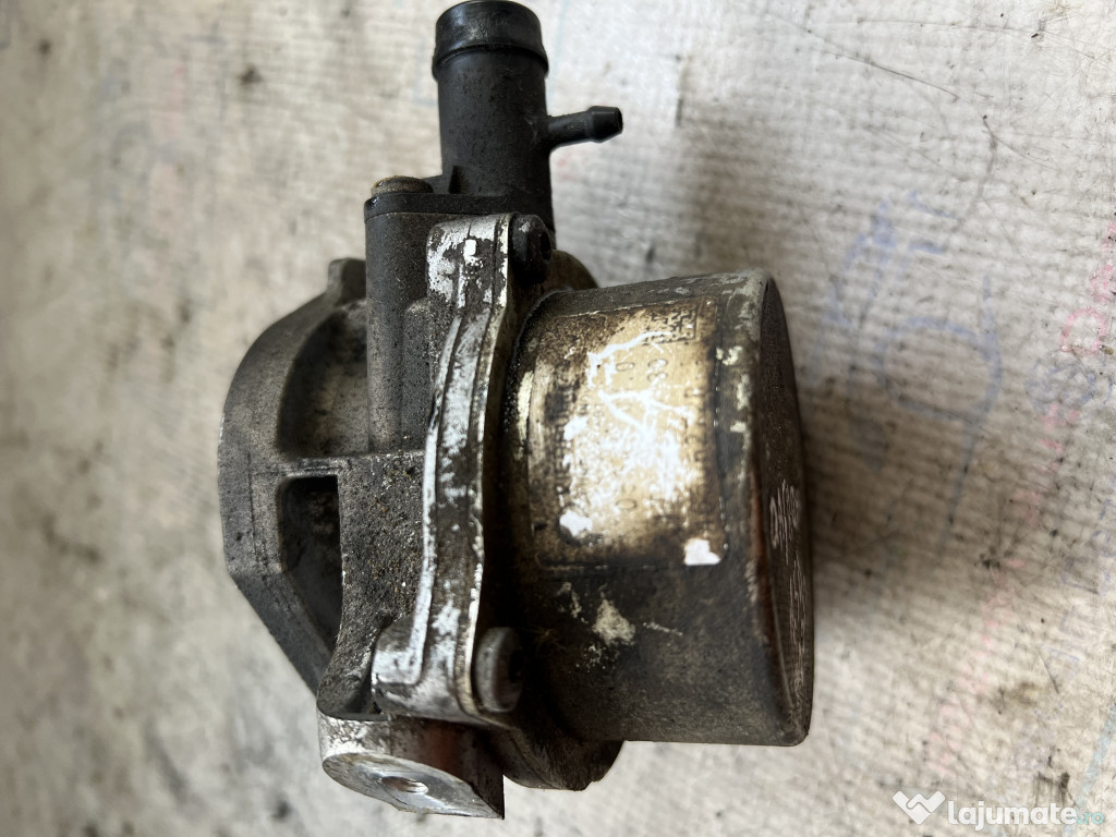 Pompa vacuum Nissan Qashqai 1.5 Motorina 2012