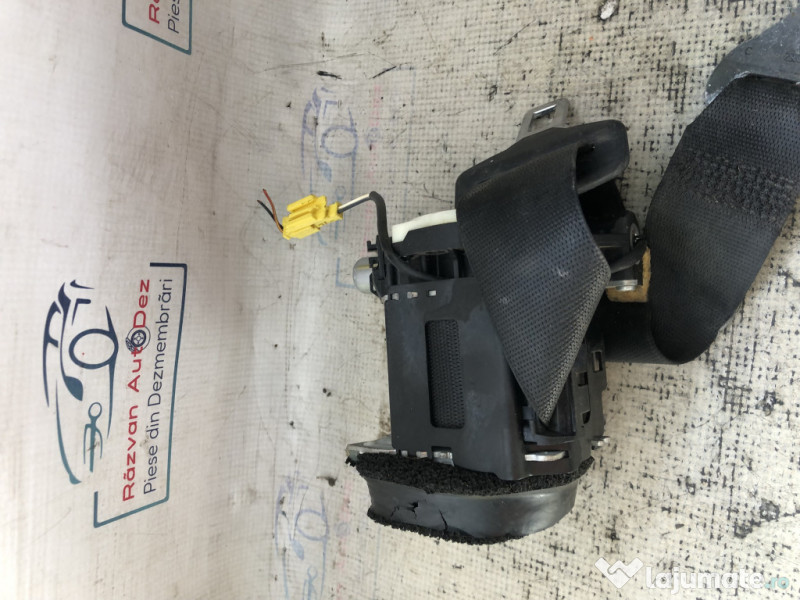 Centura dreapta spate cu capsa Mercedes C-Class W204 2012