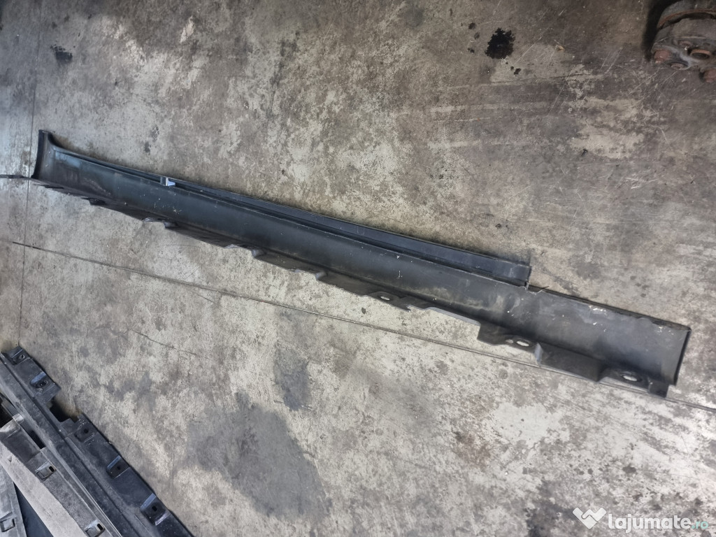 Prag stanga plastic BMW Seria 5 F10 2011