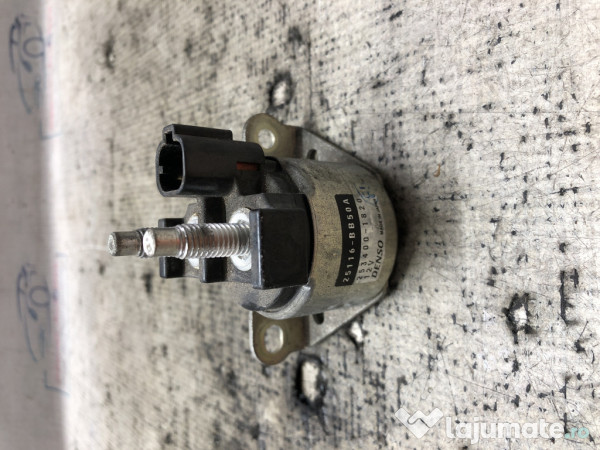 Modul releu start-stop Nissan Qashqai 1.6 Motorina 2012
