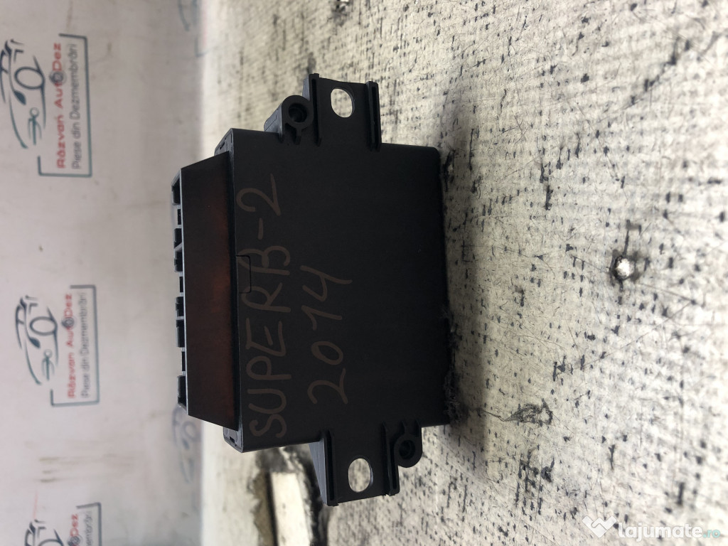 Modul Senzori Parcare Skoda Superb 2 2.0 Motorina 2014