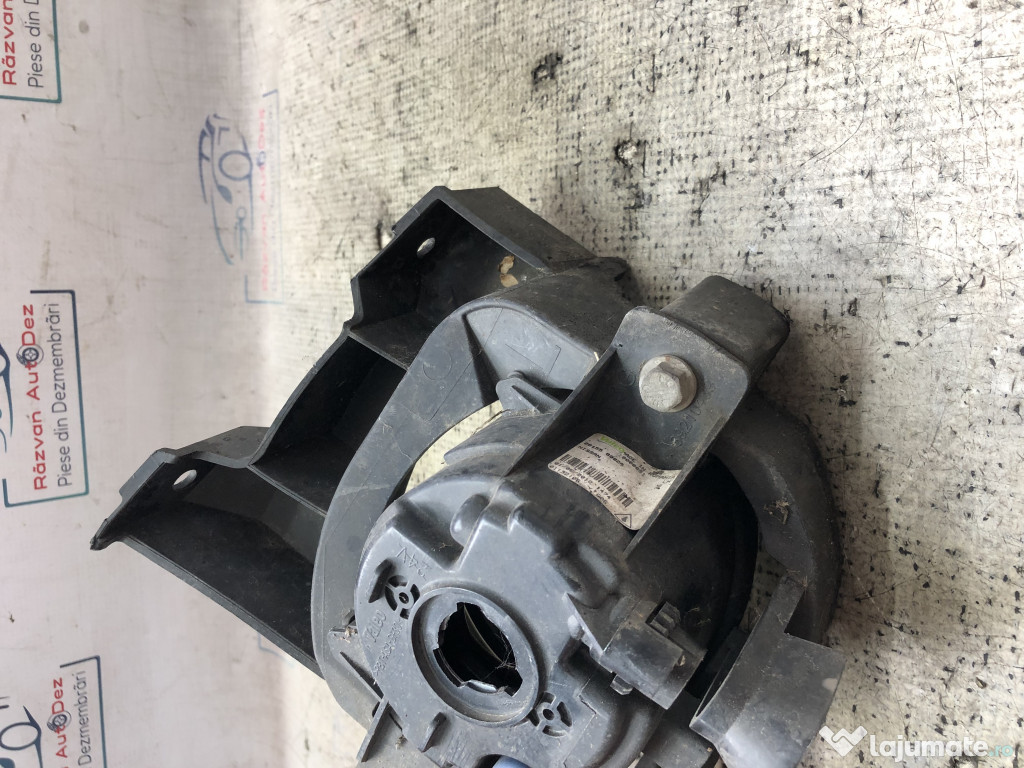 Proiector dreapta Nissan Qashqai 2012