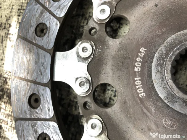 Disc ambreiaj masa dubla Nissan Qashqai 1.6 Motorina 2016