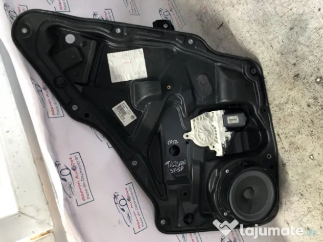 Macara geam stanga spate Volkswagen Tiguan 2012