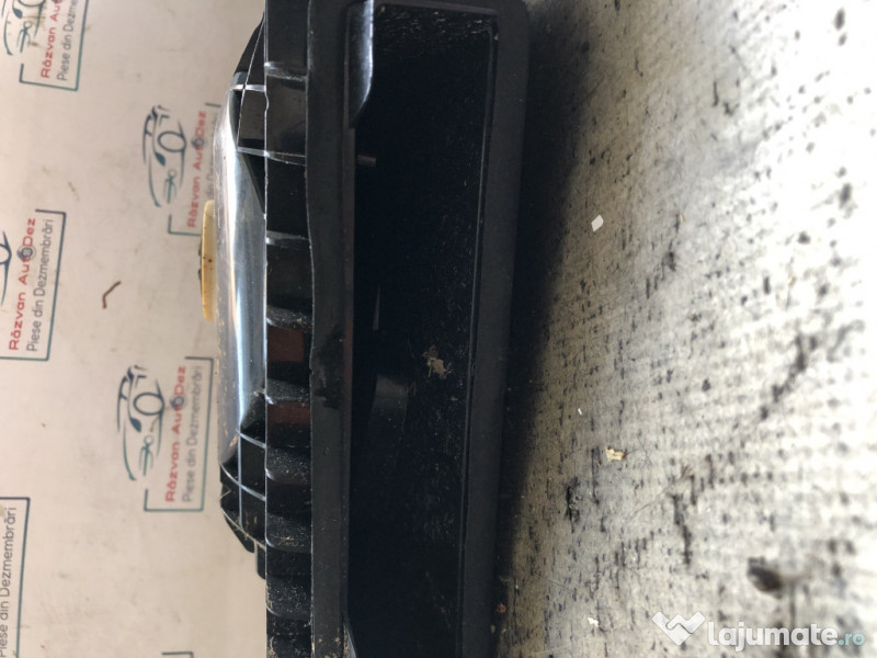 Boxa podea stanga BMW Seria 3 E90 2012