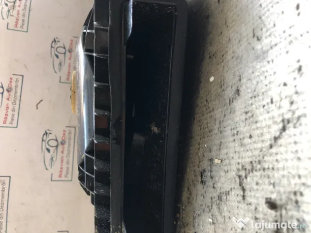 Boxa podea stanga BMW Seria 3 E90 2012
