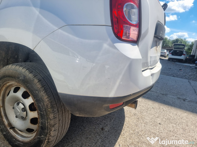Bara spate Dacia Duster 2013