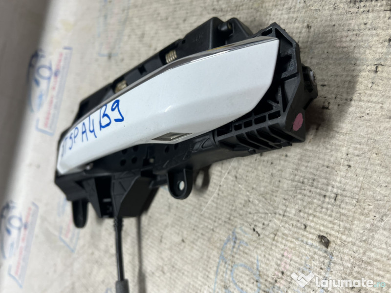 Maner exterior stanga spate Audi A4 B9 2016