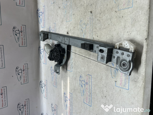 Macara geam stanga spate Mercedes Citan 2012