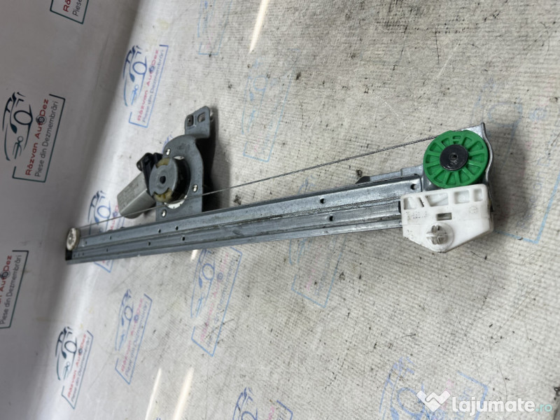 Macara geam stanga spate Mercedes Citan 2012