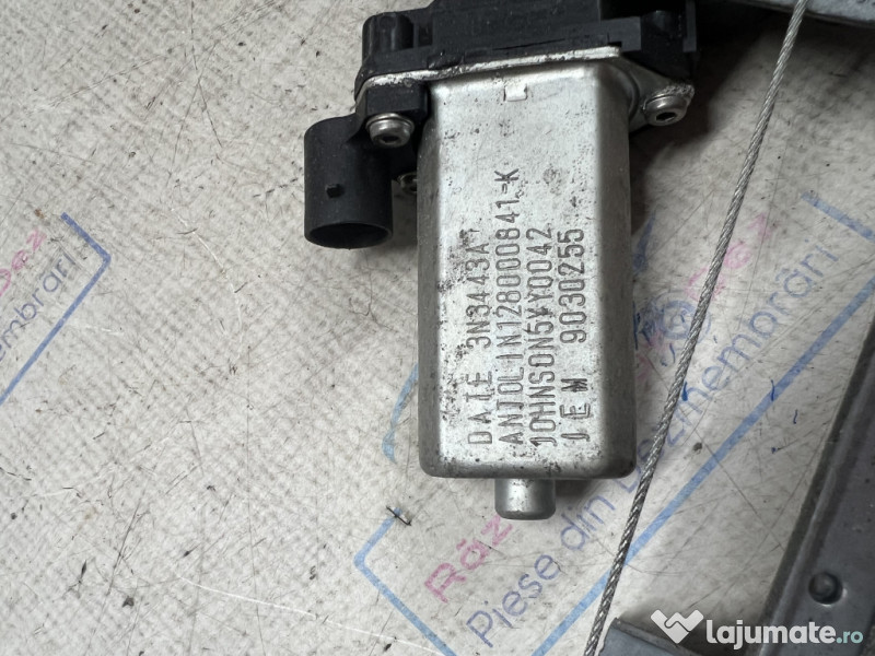 Macara geam stanga spate Mercedes Citan 2012