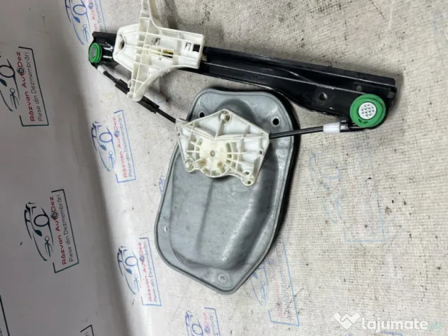 Macara geam stanga spate Volkswagen Jetta 2008