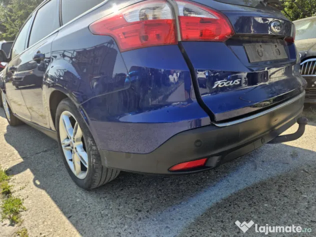 Bara spate Ford Focus 3 Break 2015