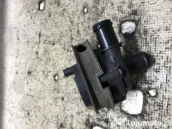 Pompa recirculare apa Audi A3 8Y 1.0 Benzina 2021