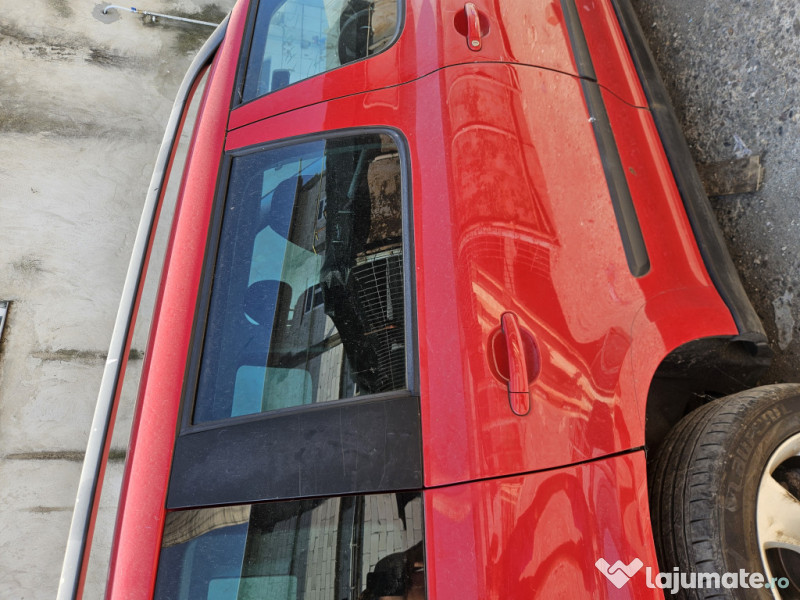 Usa dreapta spate Skoda Yeti Benzina 2010