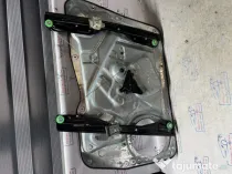 Macara geam stanga fata Volkswagen Tiguan 2015