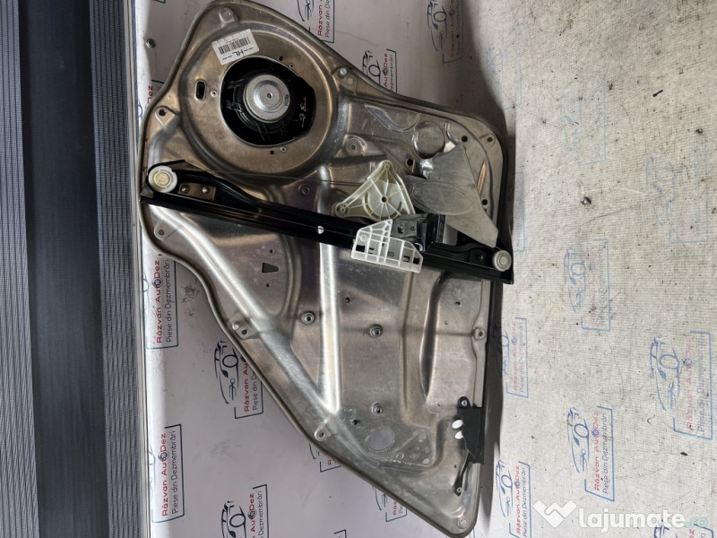 Macara geam stanga spate Mercedes C-Class W204 2009