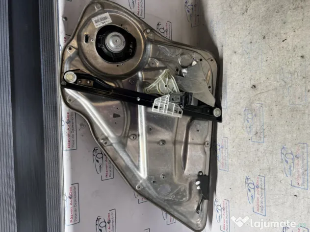 Macara geam stanga spate Mercedes C-Class W204 2009