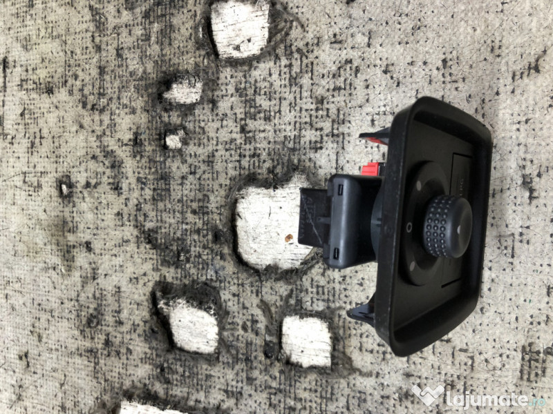 Buton reglaj oglinzi Dacia Duster 1.0 Benzina 2021
